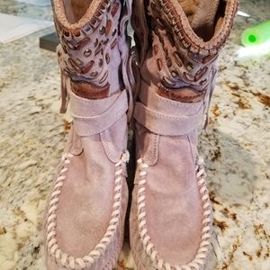 EL VAQUERO Dany Freedom Snow Hidden Wedge Moccasin Leather Boots EL VAQUERO Dany Freedom Snow Hidden Wedge Moccasin Leather Boots